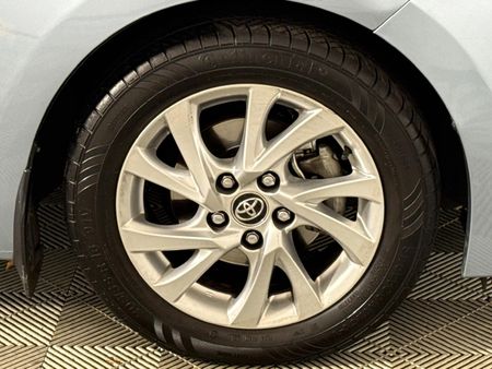 2017-Toyota-Corolla-16-Prestige-Auto_4