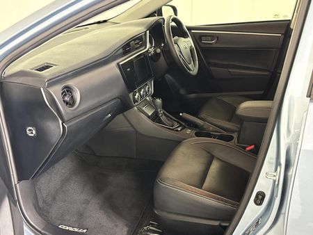 2017-Toyota-Corolla-16-Prestige-Auto_8
