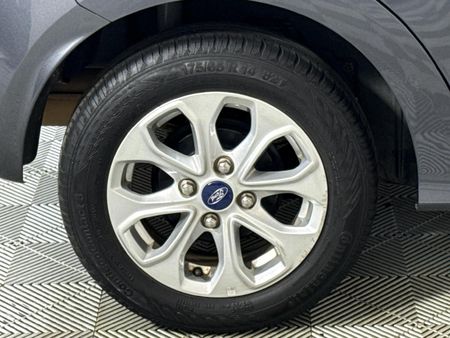 2018-Ford-Figo-15-Trend-5-dr_7
