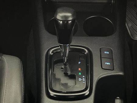 2022-Toyota-Hilux-28-GD-6-Raised-Body-Legend-RS-4x4-Auto-Double-Cab_9