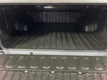 2022-Toyota-Hilux-28-GD-6-Raised-Body-Legend-RS-4x4-Auto-Double-Cab_12