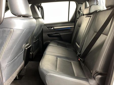 2022-Toyota-Hilux-28-GD-6-Raised-Body-Legend-RS-4x4-Auto-Double-Cab_3