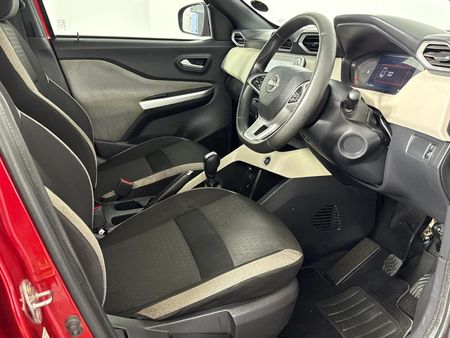 2024-Nissan-Magnite-10-Acenta-AMT_9