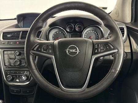 2015-Opel-Mokka-X-14T-Cosmo_11