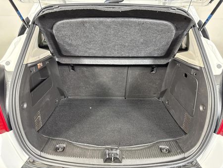 2015-Opel-Mokka-X-14T-Cosmo_13