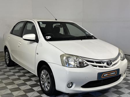 2016-Toyota-Etios-15-XS_15