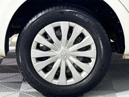 2016-Toyota-Etios-15-XS_7