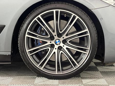 2017-BMW-5-Series-540i-M-Sport-Auto_5