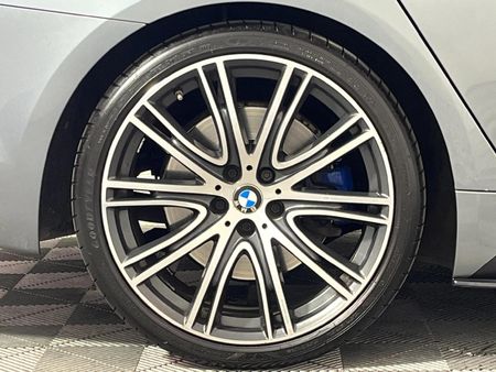 2017-BMW-5-Series-540i-M-Sport-Auto_6