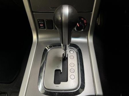 2013-Nissan-Pathfinder-25-dCi-SE-Auto_10