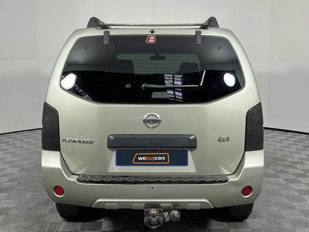 2013-Nissan-Pathfinder-25-dCi-SE-Auto_17