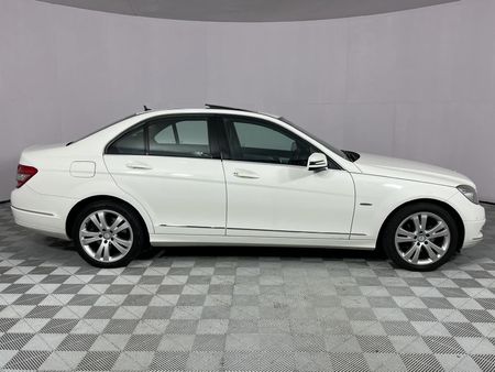 2010-Mercedes-Benz-C-Class-C-220-CDi-BE-Avantgarde-Auto_13