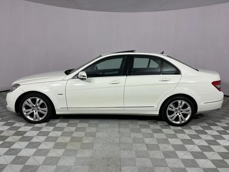 2010-Mercedes-Benz-C-Class-C-220-CDi-BE-Avantgarde-Auto_15