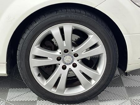 2010-Mercedes-Benz-C-Class-C-220-CDi-BE-Avantgarde-Auto_3