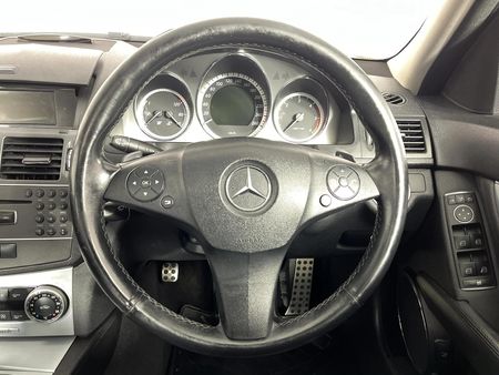 2010-Mercedes-Benz-C-Class-C-220-CDi-BE-Avantgarde-Auto_7