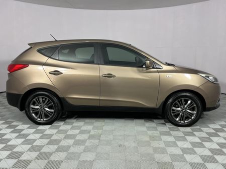 2015-Hyundai-ix35-17-CRDi-Premium_14