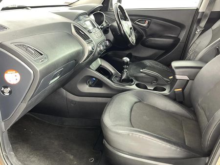 2015-Hyundai-ix35-17-CRDi-Premium_5