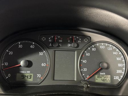 2016-Volkswagen-Polo-Vivo-GP-14-Trendline-5-dr_2