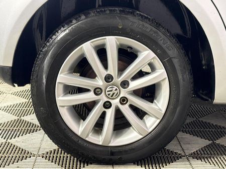 2016-Volkswagen-Polo-Vivo-GP-14-Trendline-5-dr_7