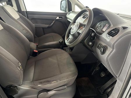 2013-Volkswagen-Caddy-16i-Trendline_9