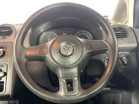 2013-Volkswagen-Caddy-16i-Trendline_11
