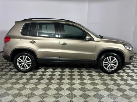 2013-Volkswagen-Tiguan-14-TSI-Bluemotion-Trend-Fun-Auto-110kW_16