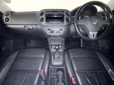 2013-Volkswagen-Tiguan-14-TSI-Bluemotion-Trend-Fun-Auto-110kW_1