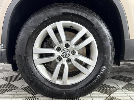 2013-Volkswagen-Tiguan-14-TSI-Bluemotion-Trend-Fun-Auto-110kW_4
