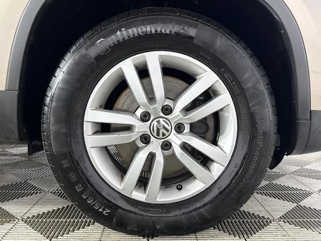 2013-Volkswagen-Tiguan-14-TSI-Bluemotion-Trend-Fun-Auto-110kW_5