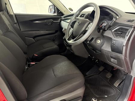 2022-Mahindra-KUV-100-12-K2-NXT_9