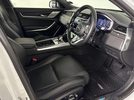 2021-Jaguar-XF-20-HSE-R-Dynamic-P250_9