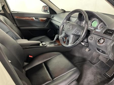 2008-Mercedes-Benz-C-Class-C-180K-Classic-Auto_9