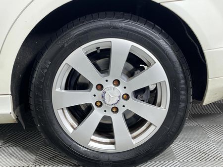 2008-Mercedes-Benz-C-Class-C-180K-Classic-Auto_6