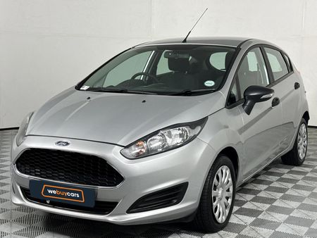2016-Ford-Fiesta-10-EcoBoost-Ambiente-Auto-5-dr_0