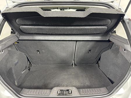 2016-Ford-Fiesta-10-EcoBoost-Ambiente-Auto-5-dr_13
