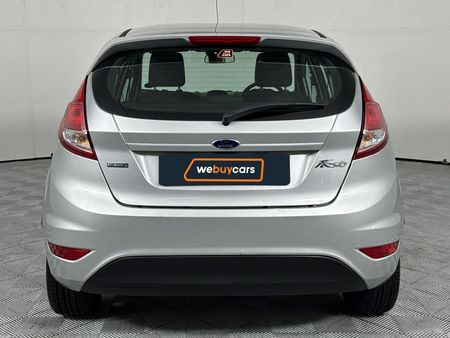 2016-Ford-Fiesta-10-EcoBoost-Ambiente-Auto-5-dr_17