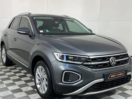 2023-Volkswagen-T-Roc-14-TSI-Design-Auto_15
