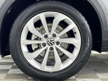 2023-Volkswagen-T-Roc-14-TSI-Design-Auto_3