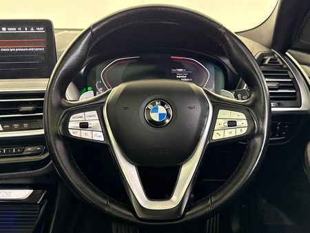 2022-BMW-X3-xDrive20d_12