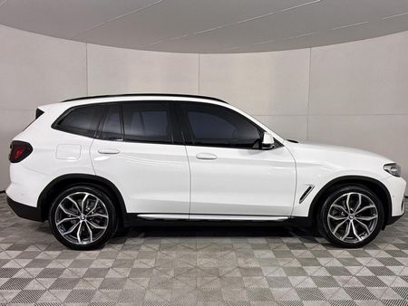 2022-BMW-X3-xDrive20d_17