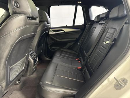 2022-BMW-X3-xDrive20d_3