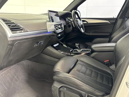 2022-BMW-X3-xDrive20d_8
