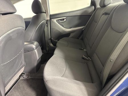 2014-Hyundai-Elantra-16-Premium_3