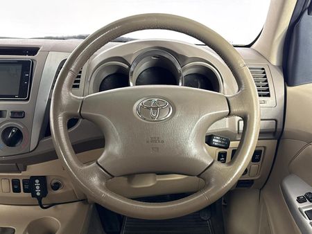 2008-Toyota-Fortuner-40-V6-Auto-4x4_12