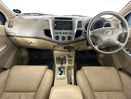 2008-Toyota-Fortuner-40-V6-Auto-4x4_1