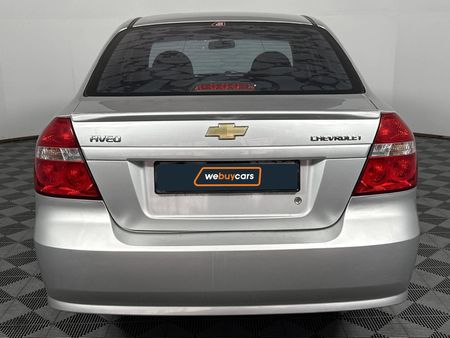 2013-Chevrolet-Aveo-16-L_18