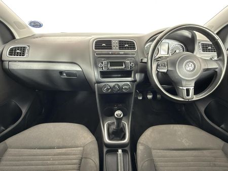 2012-Volkswagen-Polo-14-Comfortline-5-dr_1