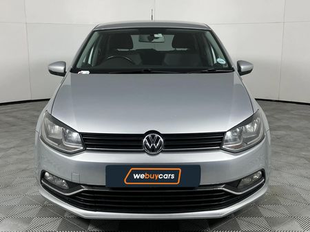 2015-Volkswagen-Polo-GP-12-TSI-Comfortline-66kW_14