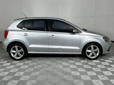 2015-Volkswagen-Polo-GP-12-TSI-Comfortline-66kW_16