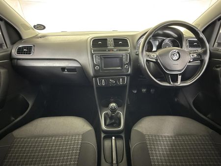 2015-Volkswagen-Polo-GP-12-TSI-Comfortline-66kW_1